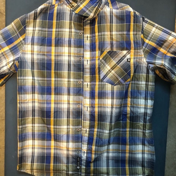 Men’s Marmot Button Down - Picture 4 of 5